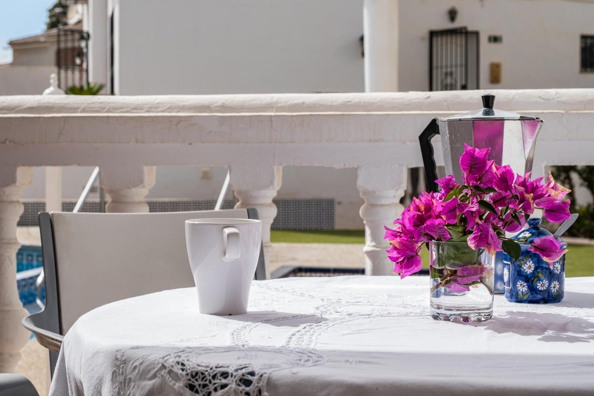 Bright Spacious 1 Bed Apartment Nerja Ngoại thất bức ảnh