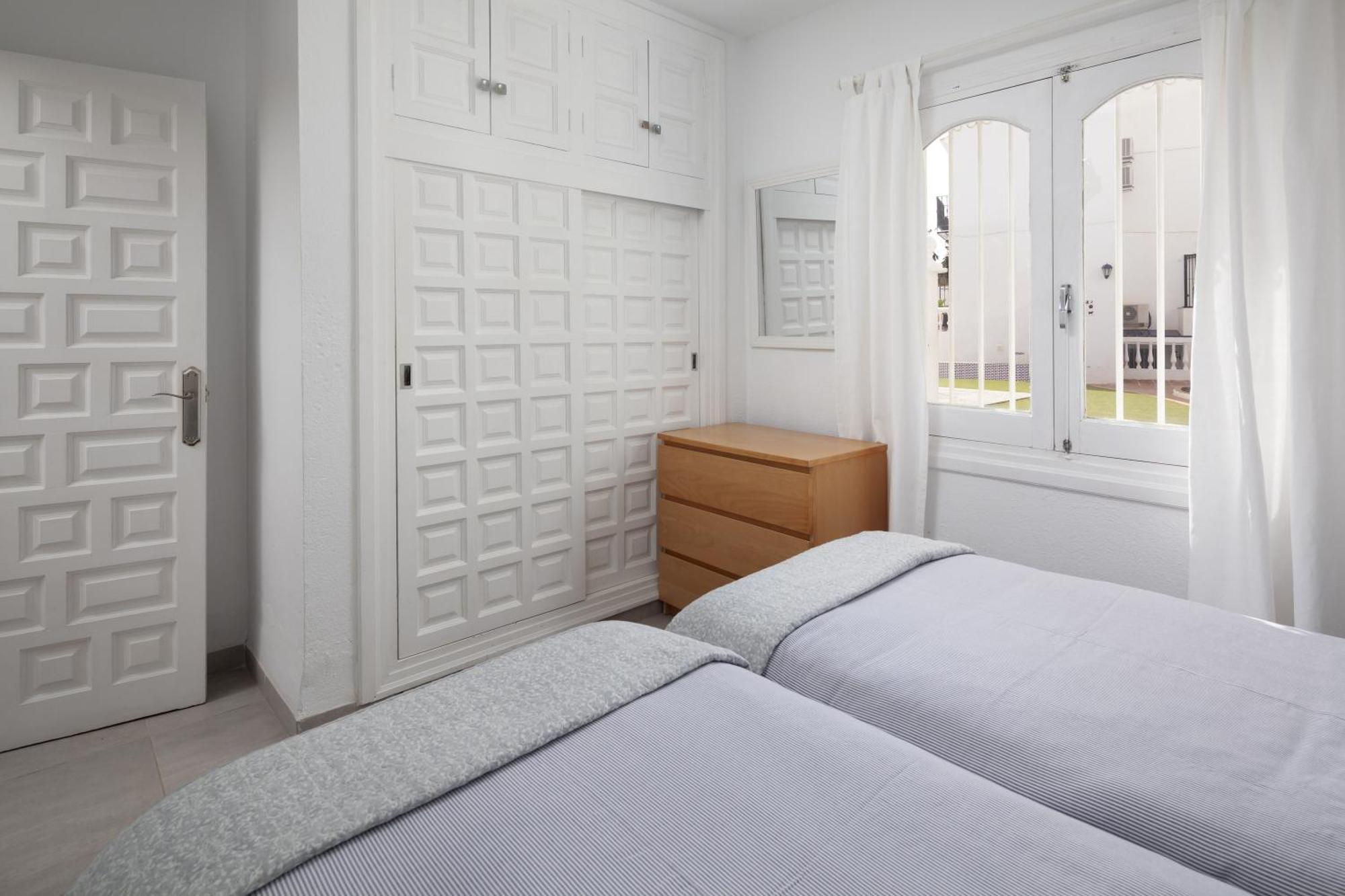 Bright Spacious 1 Bed Apartment Nerja Ngoại thất bức ảnh