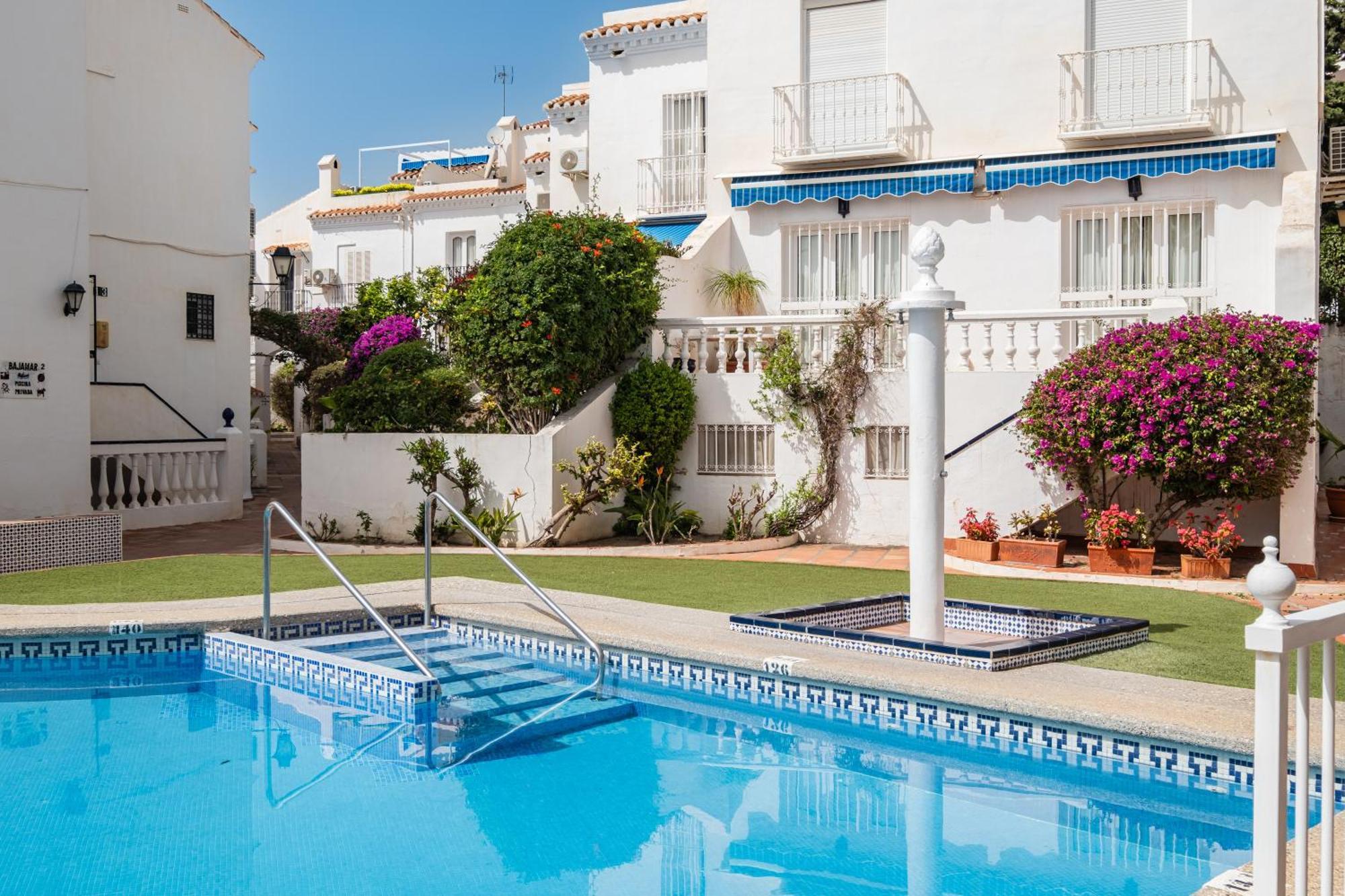 Bright Spacious 1 Bed Apartment Nerja Ngoại thất bức ảnh